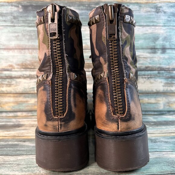 Steve Madden Avenger Combat Boot 9M Brown Leather Camo Print Platform Grunge - Picture 6 of 13